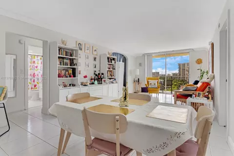1470 NE 125th Ter #701, North Miami, FL 33161