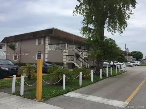 2832 Fillmore St #21, Hollywood, FL 33020