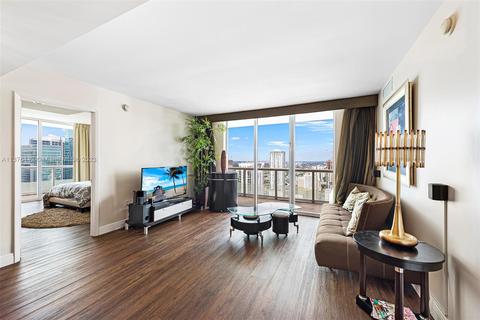 50 Biscayne Blvd #4711, Miami, FL 33132