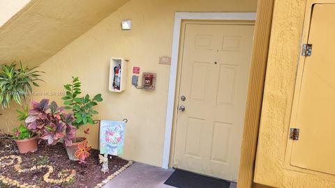 7350 NW 114th Ave #102, Doral, FL 33178