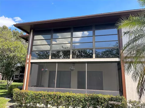 9690 S Belfort Cir #H4, Tamarac, FL 33321