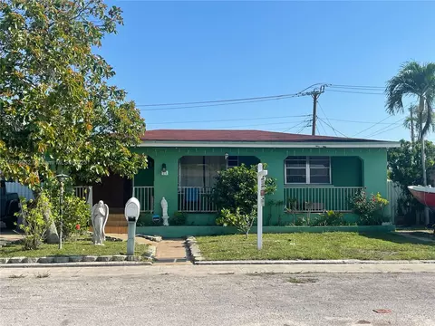 21 W 64th St, Hialeah, FL 33012