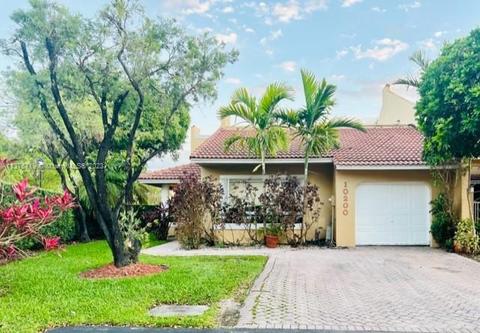 10200 NW 51st Ter, Doral, FL 33178