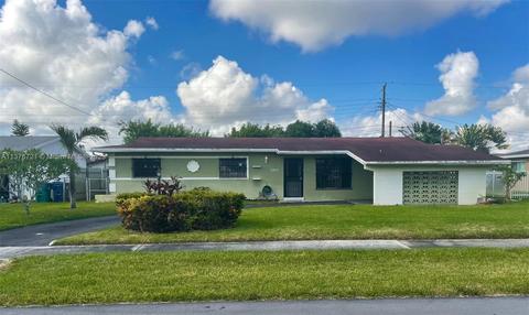 2920 NW 186th Ter, Miami Gardens, FL 33056