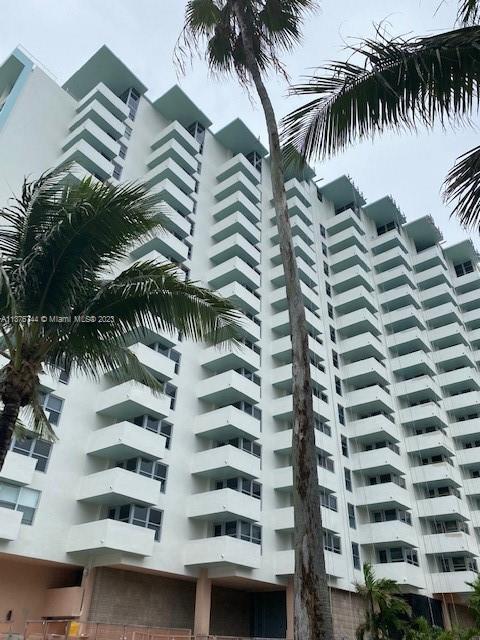 2899 Collins Ave #1414, Miami Beach, FL 33140