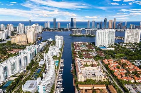 3001 NE 185th St #319, Aventura, FL 33180