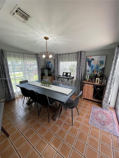 5804 Seton Dr, Margate, FL 33063