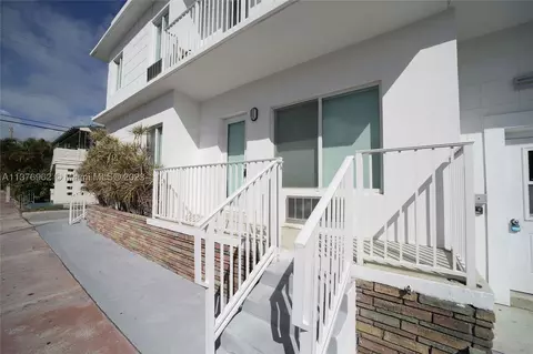 505 74th St #6A, Miami Beach, FL 33141