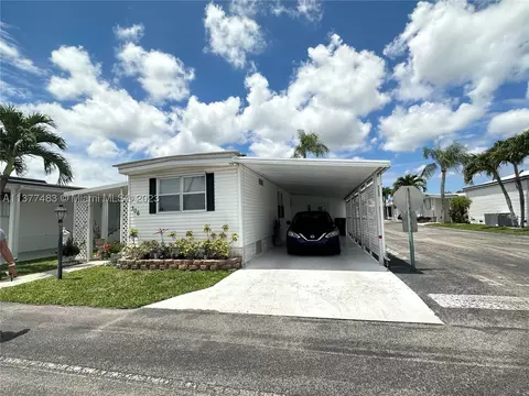 306 Marine Dr, Hallandale Beach, FL 33009