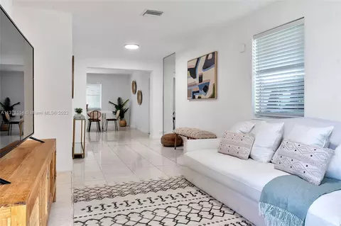 1161 W 3rd St, Riviera Beach, FL 33404