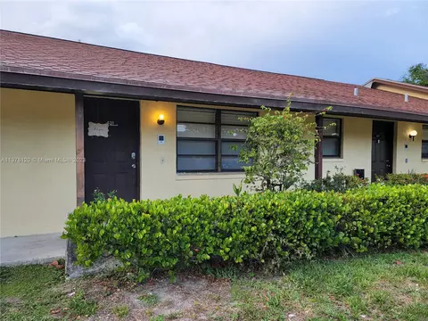431 Glenwood Dr #431, West Palm Beach, FL 33415