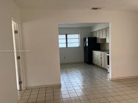 1302 W 44th Pl #1302, Hialeah, FL 33012