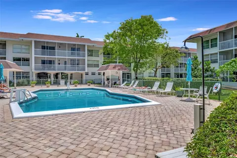 4025 N Federal Hwy #317C, Oakland Park, FL 33308