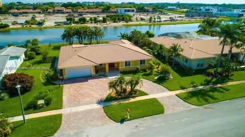 16703 Golfview Dr, Weston, FL 33326