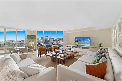 21200 Point Pl #1204, Aventura, FL 33180