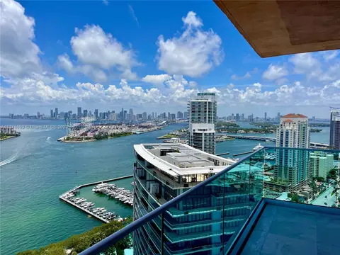 300 S Pointe Dr #3403, Miami Beach, FL 33139