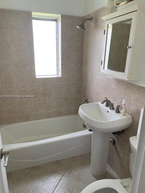 972 E 31st St, Hialeah, FL 33013 photo 10