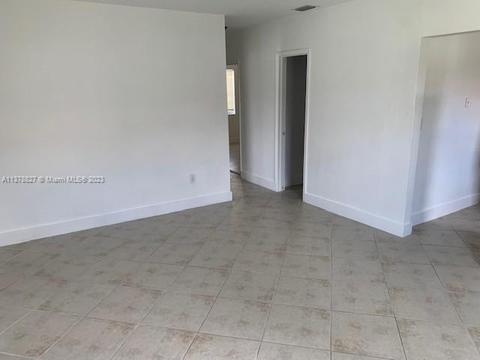 972 E 31st St, Hialeah, FL 33013 photo 7