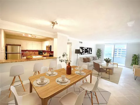 5555 Collins Ave #16V, Miami Beach, FL 33140