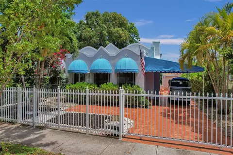 2231 SW 17th St, Miami, FL 33145