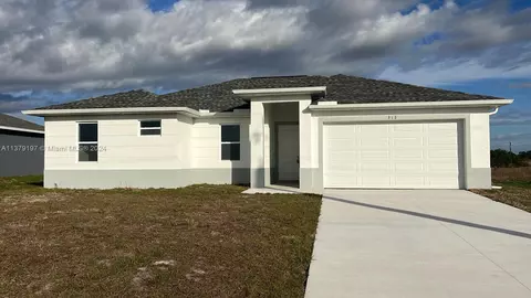 312 Kansas, Labelle, FL 33935