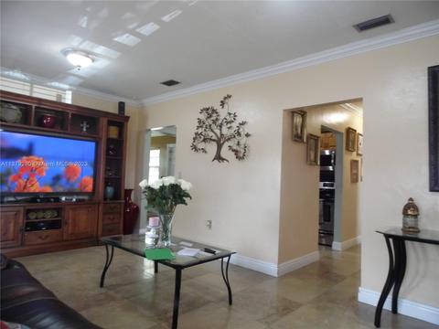 311 E 57th St, Hialeah, FL 33013 photo 11