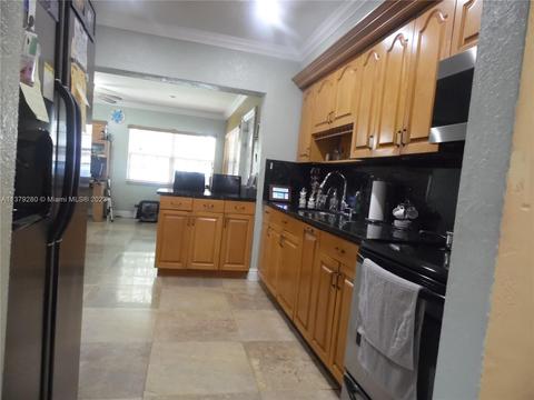 311 E 57th St, Hialeah, FL 33013 photo 12