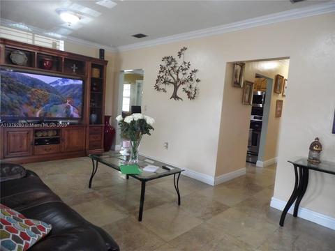 311 E 57th St, Hialeah, FL 33013 photo 10