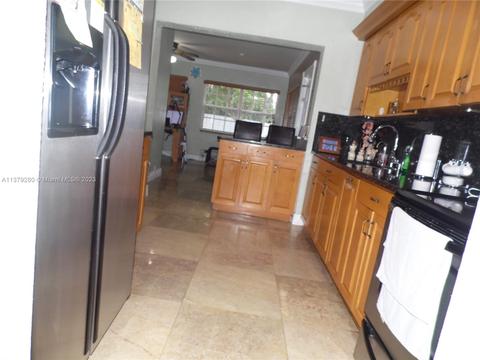 311 E 57th St, Hialeah, FL 33013 photo 27