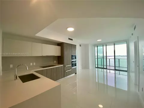 2900 NE 7th Ave #2905, Miami, FL 33137