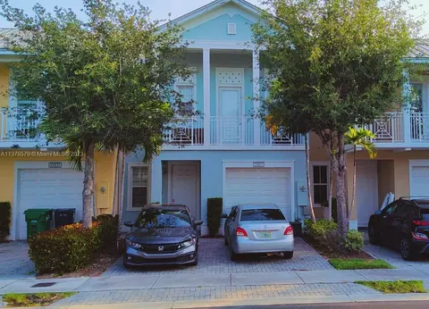 10821 NW 75th St, Doral, FL 33178