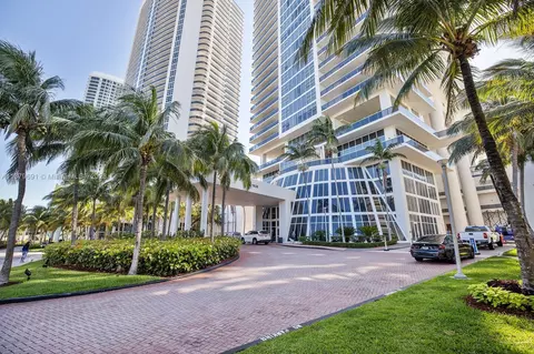 1830 S Ocean Dr #3707, Hallandale Beach, FL 33009