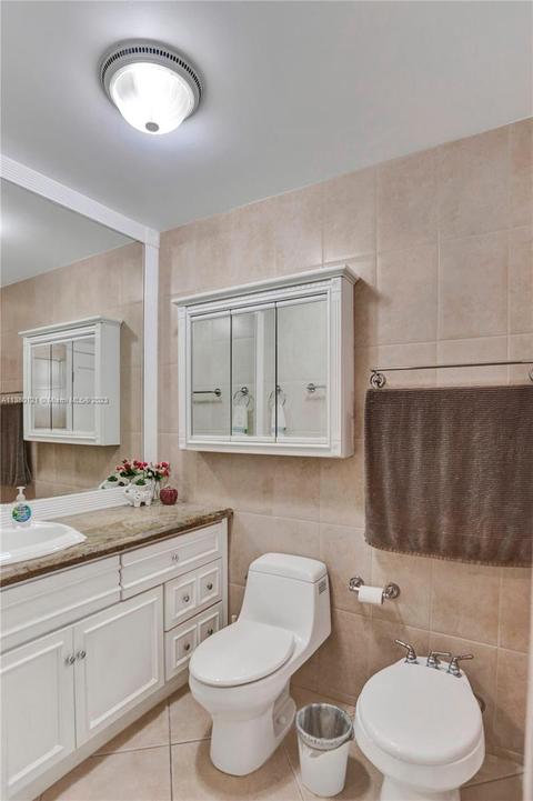 6983 W 26th Ave, Hialeah, FL 33016 photo 26