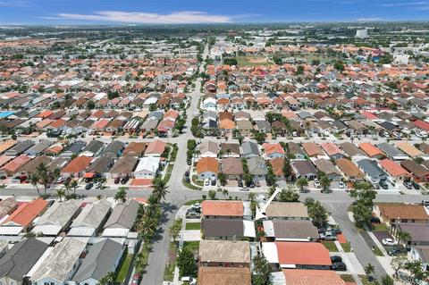 6983 W 26th Ave, Hialeah, FL 33016 photo 44