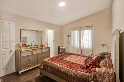 6983 W 26th Ave, Hialeah, FL 33016 photo 20
