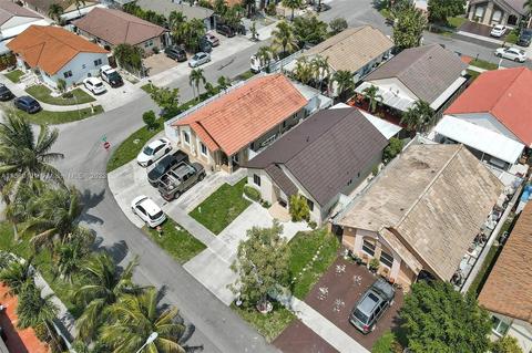 6983 W 26th Ave, Hialeah, FL 33016 photo 36