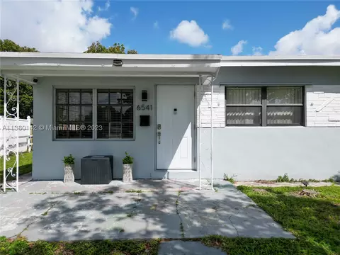 6541 Miramar Pkwy, Miramar, FL 33023