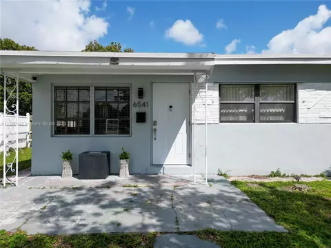 6541 Miramar Pkwy, Miramar, FL 33023