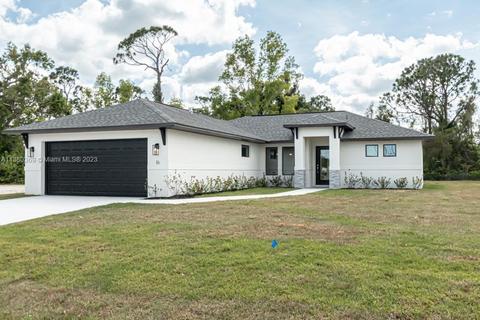 16 NW 10th Ave, Cape Coral, FL 33993