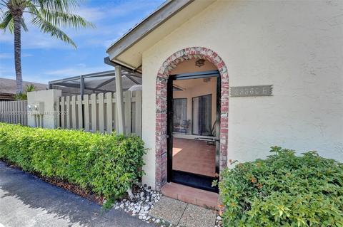 23360 SW 53rd Ave #E, Boca Raton, FL 33433