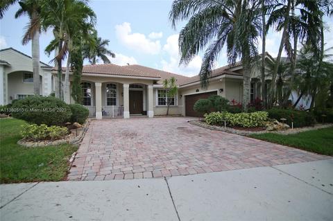 1661 Bunting Ln, Weston, FL 33327