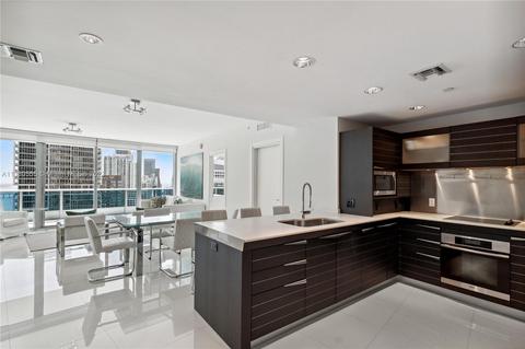 200 Biscayne Boulevard Way #4304, Miami, FL 33131