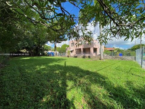 112 NW 24th Ct, Miami, FL 33125