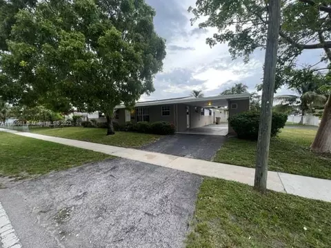 7791 NW 36th St, Hollywood, FL 33024
