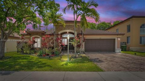 1074 NE 35th Ave, Homestead, FL 33033
