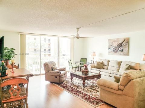 400 NE 12th Ave #201, Hallandale Beach, FL 33009
