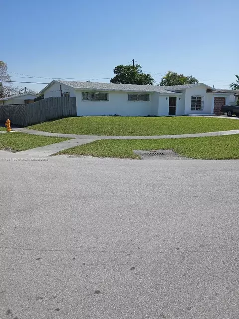 10900 SW 176th St, Miami, FL 33157