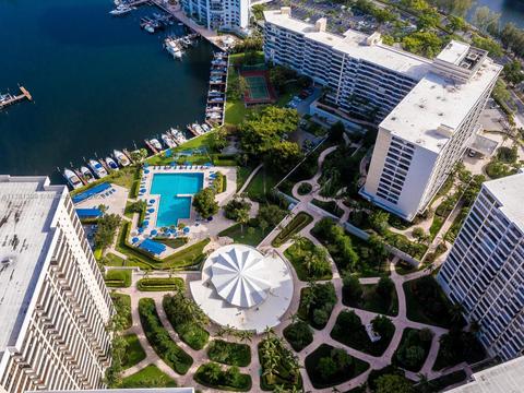 600 Three Islands Blvd #705, Hallandale Beach, FL 33009