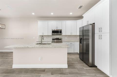 1085 E Monday Ln, Labelle, FL 33935 photo 7