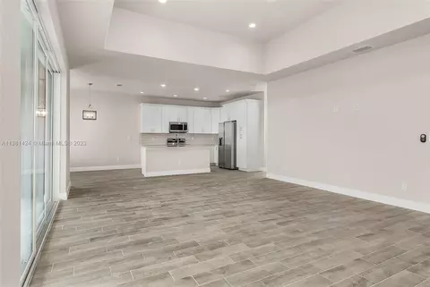 1047 N Naples St, Labelle, FL 33935 photo 8